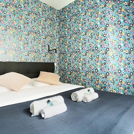 Rent A Room - Residence Meslay Paris Exterior foto